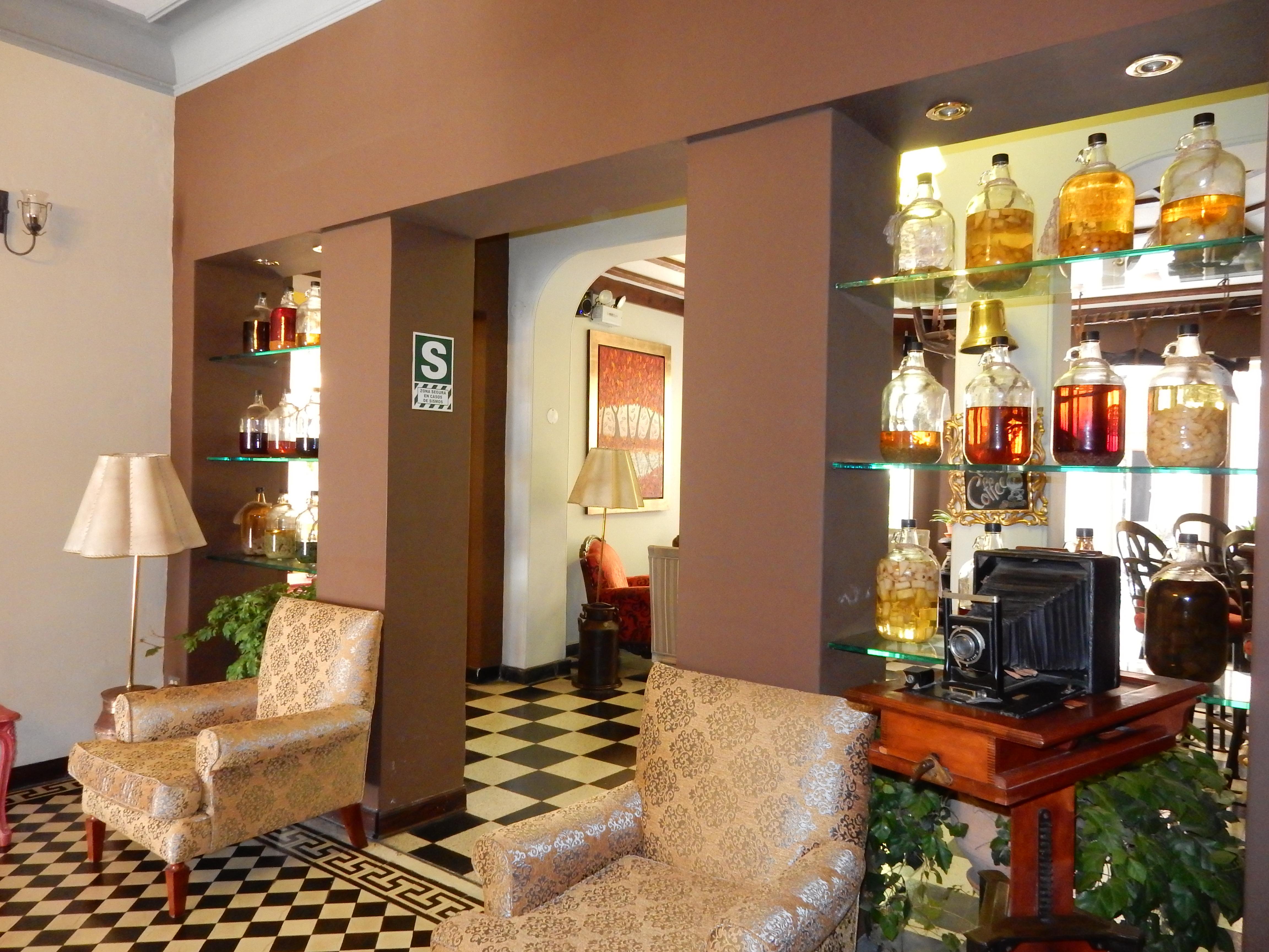 Hotel Antigua Miraflores Lima Bagian luar foto