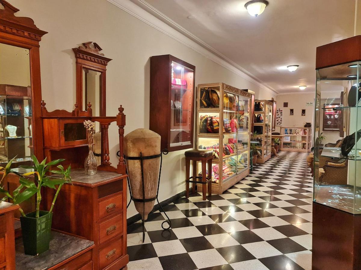 Hotel Antigua Miraflores Lima Bagian luar foto